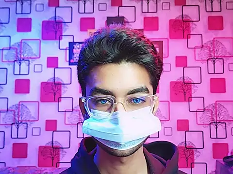 ChiseledCharm online show from December 14, 2025, 8:14 pm