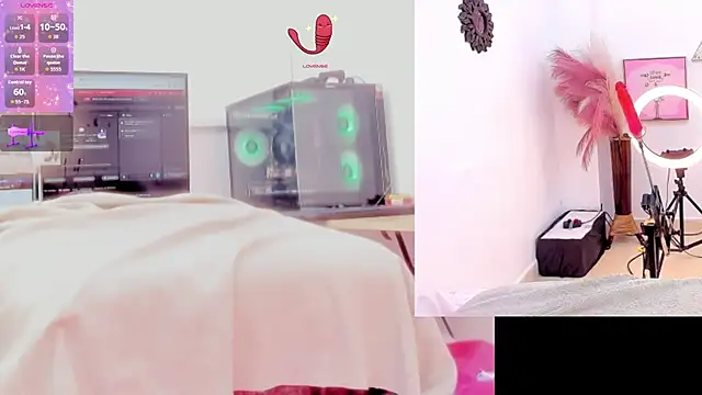 Athena Jackson  online show from September 17, 2025, 4:47 am