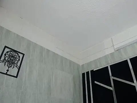 chaniesmith69x online show from September 27, 2025, 5:46 am