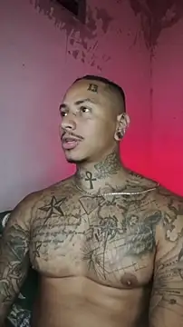 Snapshot of David_tatto1 chatting on February 14, 2026, 4:02 am David tatto1 online show from February 14, 2026, 4:02 am