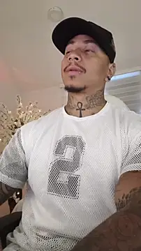 Snapshot of David_tatto1 chatting on December 20, 2025, 10:01 pm David tatto1 online show from December 20, 2025, 10:01 pm