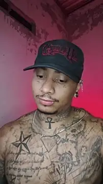 Snapshot of David_tatto1 chatting on February 25, 2026, 3:18 am David tatto1 online show from February 25, 2026, 3:18 am