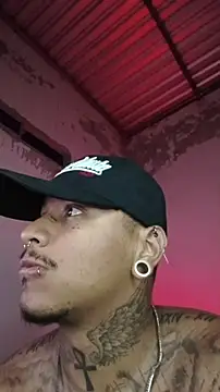 Snapshot of David_tatto1 chatting on February 26, 2026, 3:06 am David tatto1 online show from February 26, 2026, 3:06 am