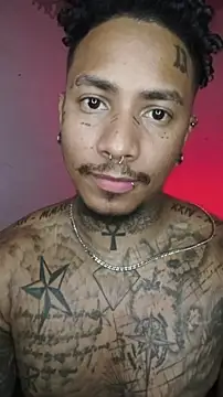 Snapshot of David_tatto1 chatting on February 8, 2026, 5:27 am David tatto1 online show from February 8, 2026, 5:27 am