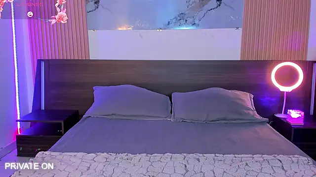 Snapshot of samanthaa_moon chatting on December 4, 2025, 11:26 pm samanthaa moon online show from December 4, 2025, 11:26 pm