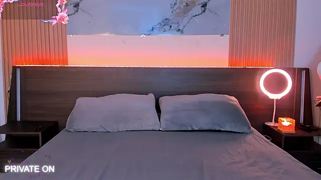 samanthaa moon online show from February 20, 2026, 12:29 am