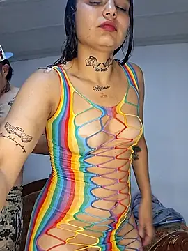 Snapshot of Alis_1327 chatting on December 1, 2025, 10:21 pm Alis 1327 online show from December 1, 2025, 10:21 pm