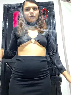 Snapshot of Alis_1327 chatting on November 8, 2025, 9:40 pm Alis 1327 online show from November 8, 2025, 9:40 pm