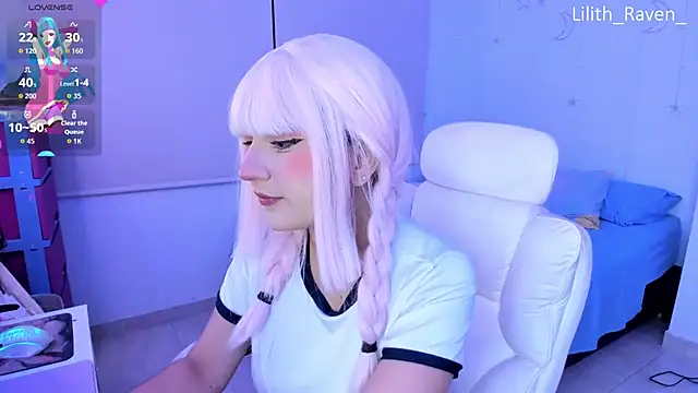 Snapshot of Lilith_Raven_ chatting on November 4, 2025, 3:21 am Lilith Raven online show from November 4, 2025, 3:21 am