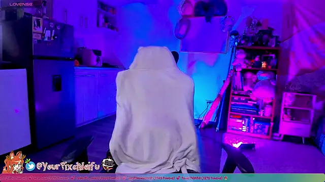 Snapshot of AlyssaRomanova chatting on December 15, 2025, 4:18 am AlyssaRomanova online show from December 15, 2025, 4:18 am