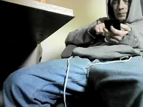 skateboy78 online show from March 17, 2025, 2:12 pm