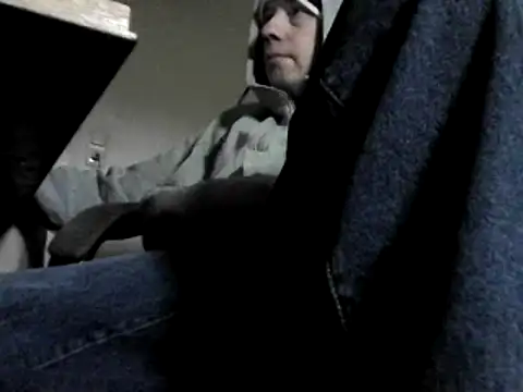 skateboy78 online show from December 14, 2024, 12:11 pm