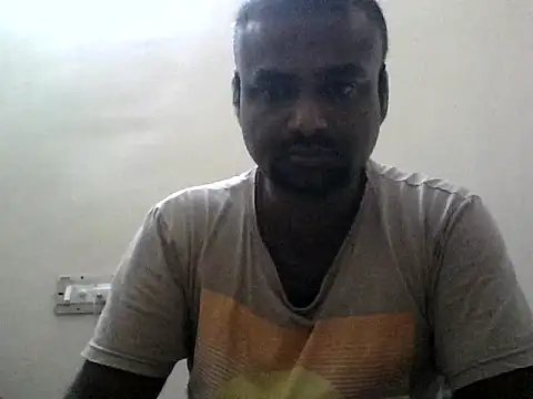 sree4143 online show from December 1, 2025, 4:19 pm