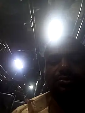 sree4143 online show from November 19, 2025, 12:21 am