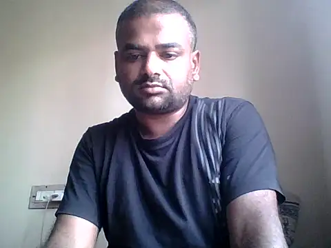 sree4143 online show from November 27, 2025, 3:40 am