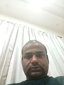 sree4143 online show from November 11, 2025, 12:22 pm