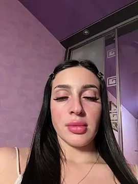 Snapshot of Soft_Pleasure chatting on December 18, 2025, 6:45 pm Soft Pleasure online show from December 18, 2025, 6:45 pm