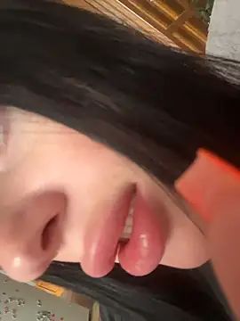 Snapshot of Soft_Pleasure chatting on May 18, 2026, 8:08 am Soft Pleasure online show from May 18, 2026, 8:08 am