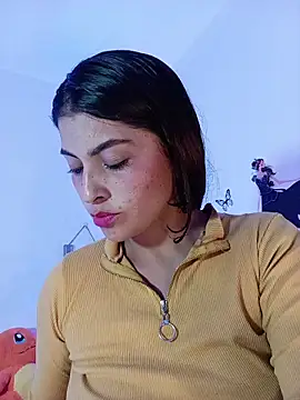 Snapshot of Fox_Roxxan chatting on November 22, 2025, 4:22 am Fox Roxxan online show from November 22, 2025, 4:22 am