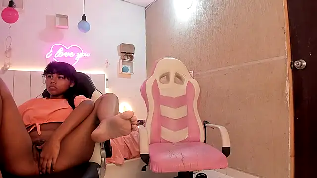 Andre lezcano online show from October 19, 2025, 8:00 pm