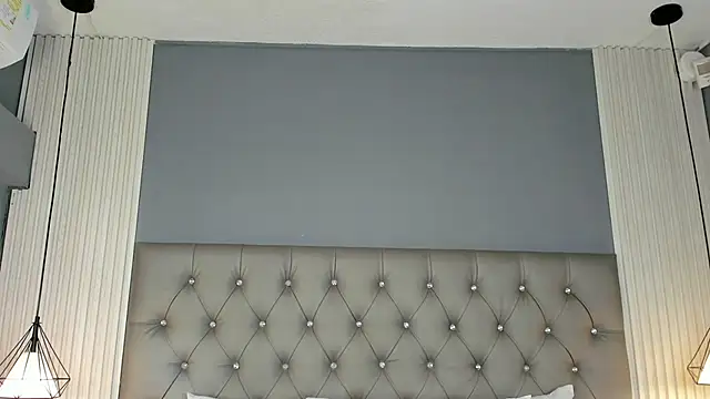 SofiAdanss online show from September 26, 2025, 11:39 am