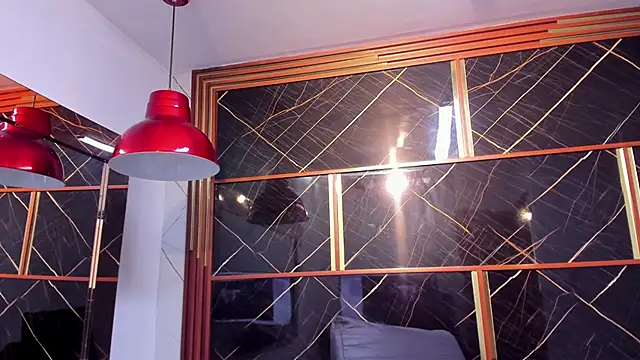 HannyThompson online show from October 25, 2025, 12:28 pm