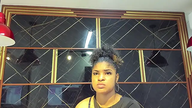 HannyThompson online show from October 29, 2025, 12:26 pm