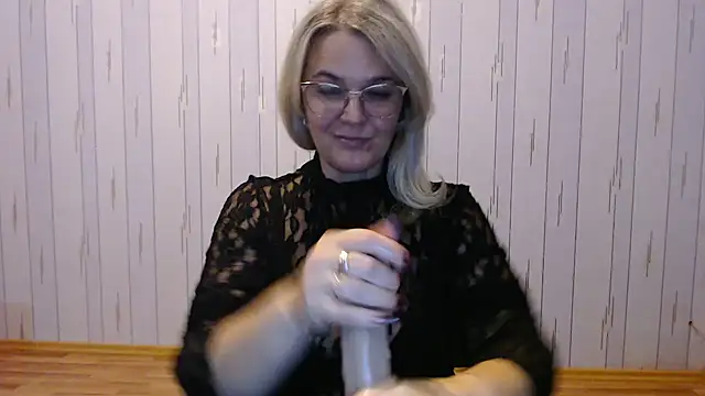 EleanoraDream online show from October 16, 2025, 1:41 pm