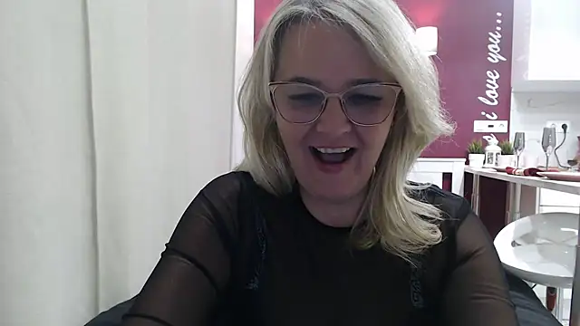 EleanoraDream online show from March 8, 2026, 2:04 am