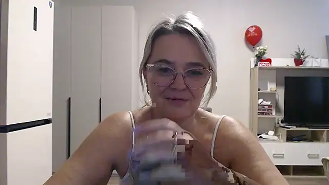 EleanoraDream online show from March 25, 2026, 7:30 am