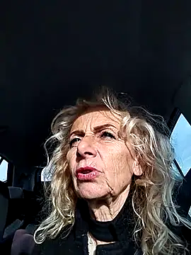 Snapshot of clarabell4 chatting on April 3, 2026, 6:53 am clarabell4 online show from April 3, 2026, 6:53 am