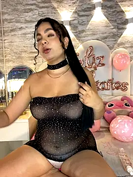 Yassy vazquez online show from November 22, 2025, 7:13 pm