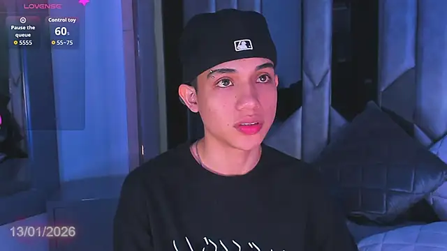 Sebax Young online show from January 13, 2026, 8:57 pm