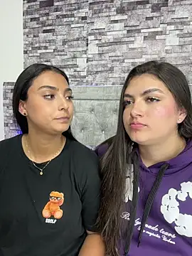 nicolexxaleja online show from December 22, 2025, 8:20 pm