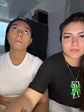 nicolexxaleja online show from February 12, 2026, 10:42 pm