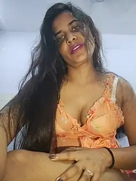Snapshot of cute_radhikaa chatting on July 13, 2026, 5:07 am cute radhikaa online show from July 13, 2026, 5:07 am