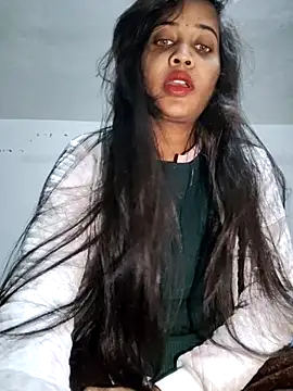 Snapshot of cute_radhikaa chatting on January 7, 2026, 9:53 pm cute radhikaa online show from January 7, 2026, 9:53 pm