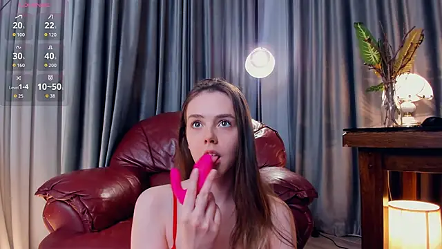 Snapshot of AftonChappel chatting on October 17, 2025, 4:09 pm AftonChappel online show from October 17, 2025, 4:09 pm