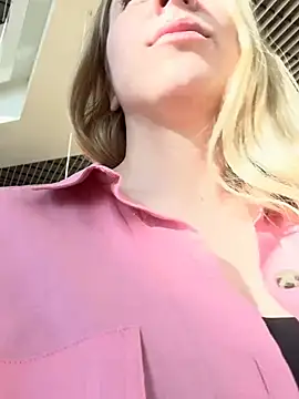 Snapshot of VintageBlue chatting on February 20, 2026, 6:26 am VintageBlue online show from February 20, 2026, 6:26 am