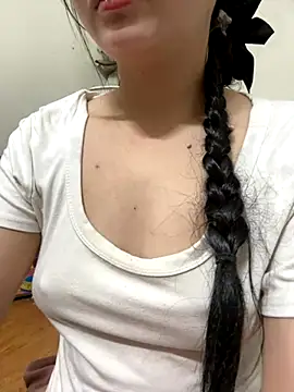 LinYi Office online show from December 4, 2025, 9:58 pm