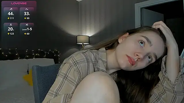 Snapshot of sweete_chantal chatting on May 23, 2026, 7:24 pm sweete chantal online show from May 23, 2026, 7:24 pm