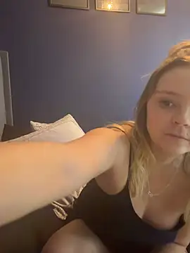 Snapshot of Star-36 chatting on March 22, 2026, 12:07 pm Star-36 online show from March 22, 2026, 12:07 pm