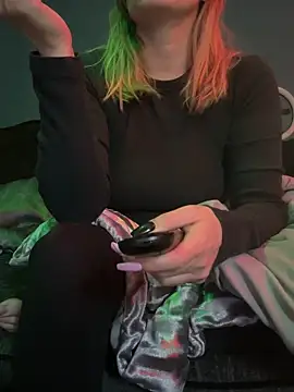 Snapshot of Star-36 chatting on November 18, 2025, 9:01 am Star-36 online show from November 18, 2025, 9:01 am