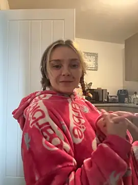 Snapshot of Star-36 chatting on September 18, 2025, 9:12 am Star-36 online show from September 18, 2025, 9:12 am