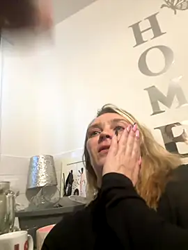 Snapshot of Star-36 chatting on September 19, 2025, 6:01 pm Star-36 online show from September 19, 2025, 6:01 pm