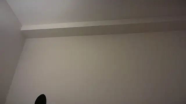 Snapshot of Kitty_Swetty chatting on December 14, 2025, 8:47 pm Kitty Swetty online show from December 14, 2025, 8:47 pm