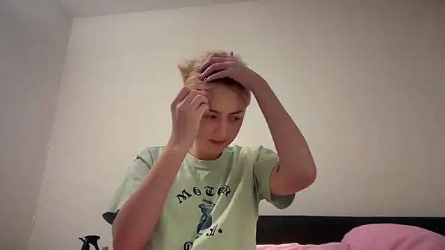 Kitty Swetty online show from January 7, 2026, 6:57 pm