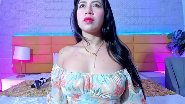 Snapshot of KamileBlake chatting on February 5, 2026, 4:41 am KamileBlake online show from February 5, 2026, 4:41 am