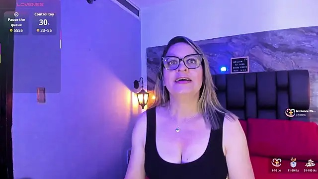 Snapshot of Agatha_Pleasure chatting on July 19, 2026, 12:02 pm Agatha Pleasure online show from July 19, 2026, 12:02 pm