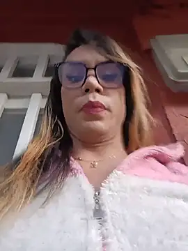 Snapshot of Daliana_Gounbolt chatting on May 23, 2026, 11:20 am Daliana Gounbolt online show from May 23, 2026, 11:20 am